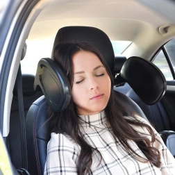 Šoninė automobilio galvos atrama patogiam miegui