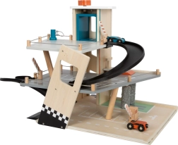 Medinė lenktynių stovėjimo aikštelė small foot