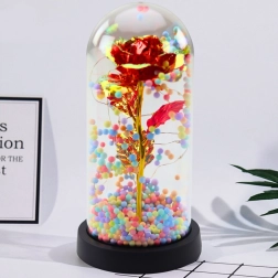 Amžina rožė kupole su LED apšvietimu ir spalvotais karoliukais, raudona