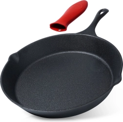 Geležinė keptuvė su silikoniniu užmaunamu dangteliu CAST LINE 30 cm