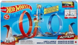 Hot Wheels bokšto dvikova aukštyje – lenktynių trasa su nugalėtojo narvu