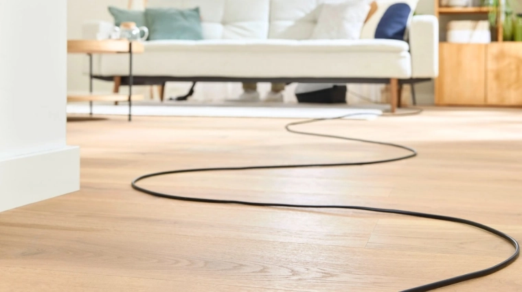12 m operating radius for convenient cleaning