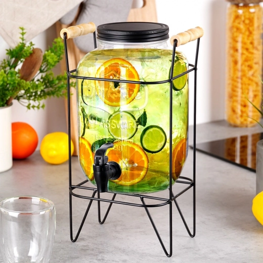 Didelė 4,2 l talpa šventėms ir kasdienai