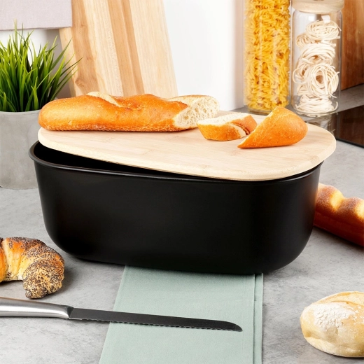 A lid that cuts and protects