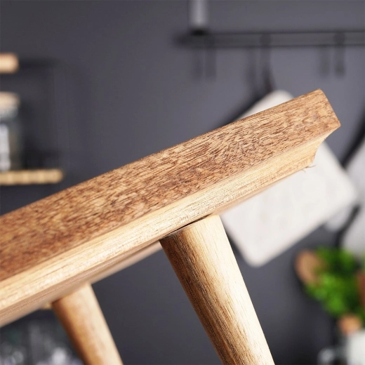 Masivi akacijos mediena