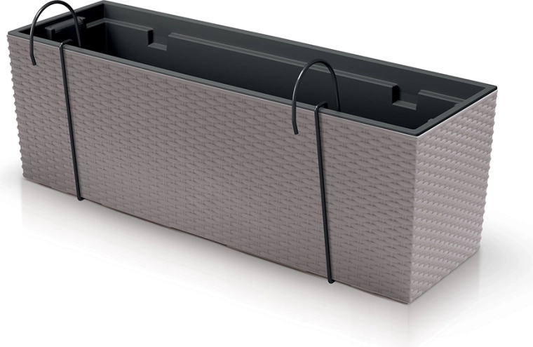 Durable rattan look for any weather