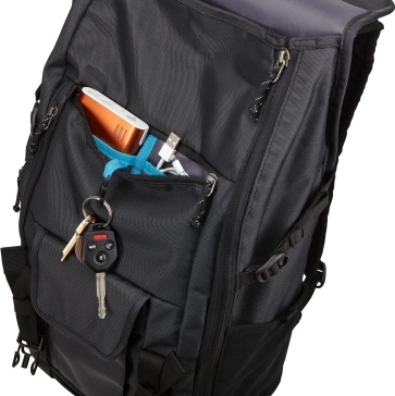 Clear organization and pockets for small items