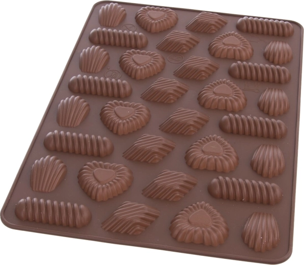 32 cavities for baking and shaping