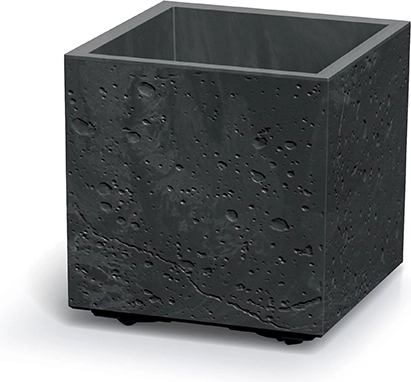 Authentic concrete look, lightweight construction