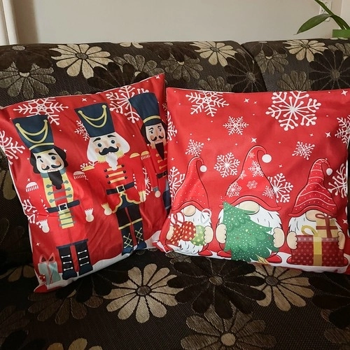 Dekoracija sofai, foteliui ir lovai
