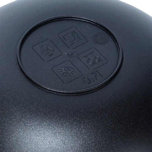 Dishwasher- and freezer-safe