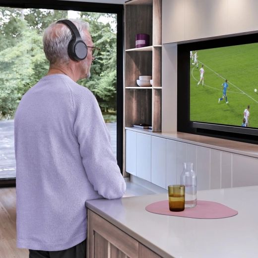 2.4 GHz wireless with no delay