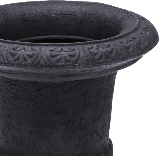 Classic chalice design with stone effect
