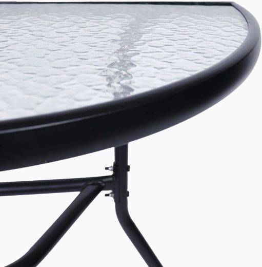 Durable materials: steel, tempered glass and sturdy fabric