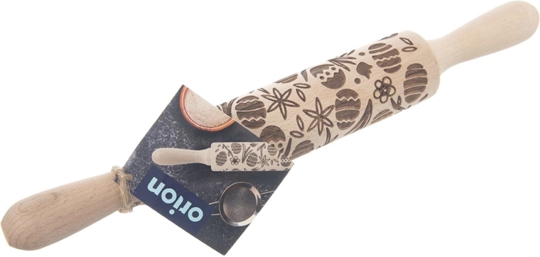 Comfortable grip and natural wood