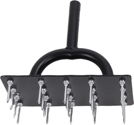 20 spikes for fast and effective aeration