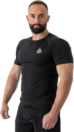 Breathable, quick-drying material