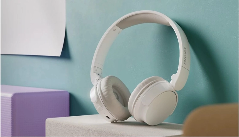 Dynamic bass and warm Philips sound