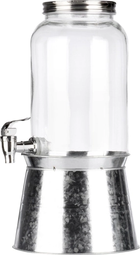 Easy pouring thanks to the raised stand