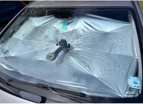 Silver UV-reflective layer against heat
