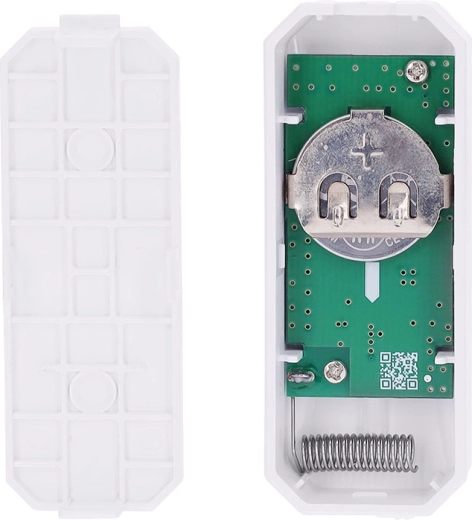 Maitinimas komplekte esančia baterija ir LED indikacija