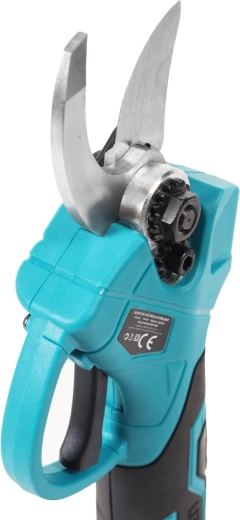 Powerful cutting with two-stage adjustment