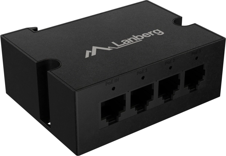 1× PoE input and 3× PoE output for branching an installation