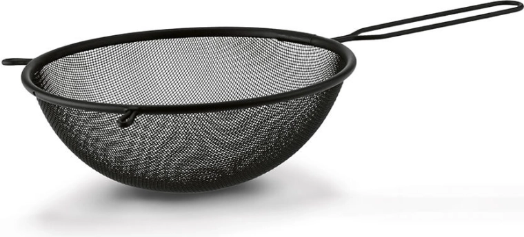 Black Metal Strainer 20 cm