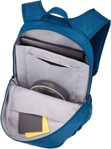 Compartment for a 15.6" laptop and a tablet pocket