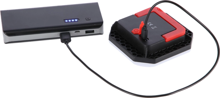 Įkrovimas per USB ir lankstus naudojimas