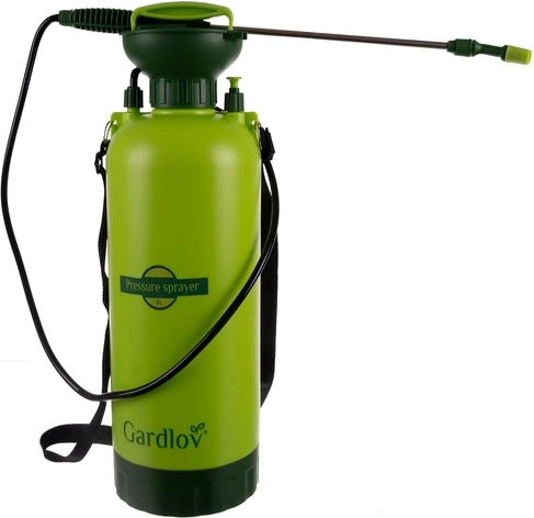 Large 8-liter capacity