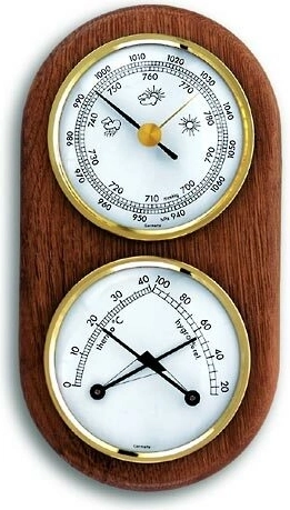 TFA analoginė meteostotis iš ąžuolo medienos