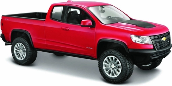 Chevrolet Colorado ZR 2017 model car in 1:24 scale