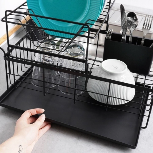 Išimamas padėklas ir stalo įrankių krepšelis