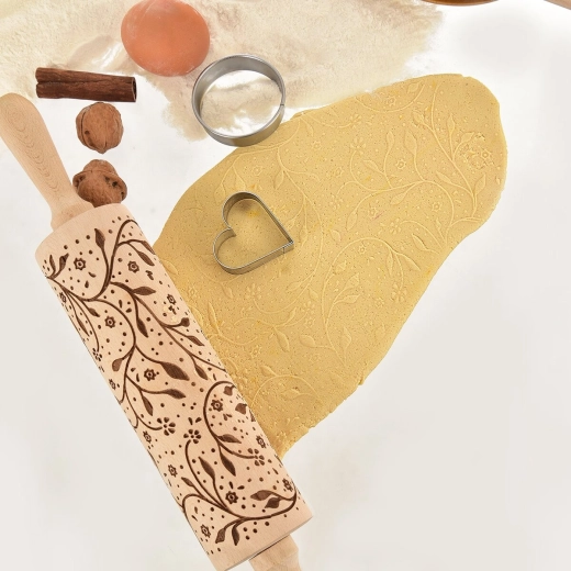 Dough decoration and creative crafting
