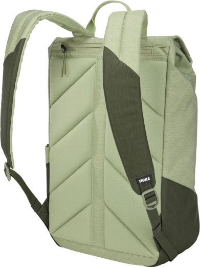 Comfortable carry and practical pockets for small items