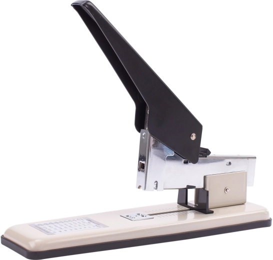 Lever desktop stapler for up to 210 sheets
