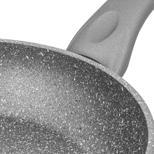Dyflon non-stick surface with a stone effect