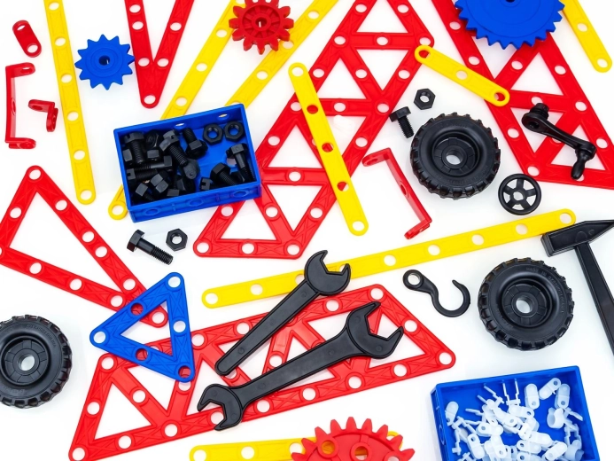 Kurkite veikiančius modelius su krumpliaračiais ir grandine