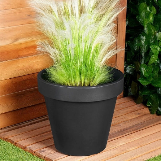 Durable for year-round outdoor use