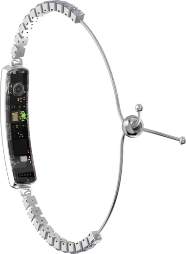 IP68 water resistance and 5–7 days of battery life