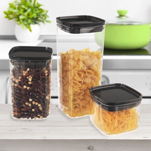 Space‑saving square shape and stackability