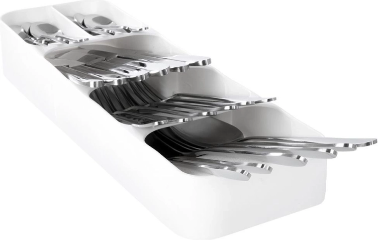 Five well-organized compartments