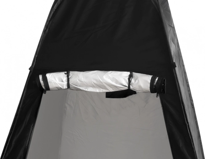 Praktiškos užtrauktuku užsegamos durys ir ventiliacijos langelis