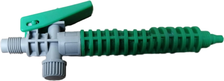 Replacement handle with valve for sprayer