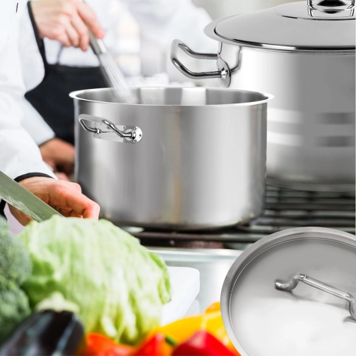 Lid for faster cooking and less steam loss