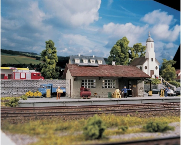 Burgstein Warehouse - Model PIKO HOBBY