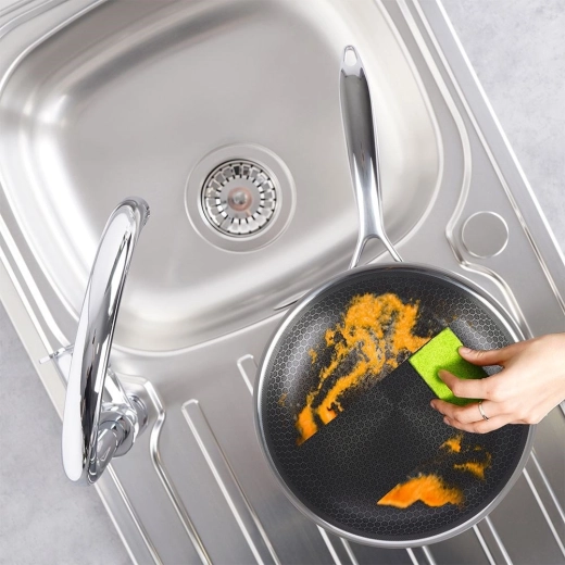 Easy cleaning and dishwasher safe
