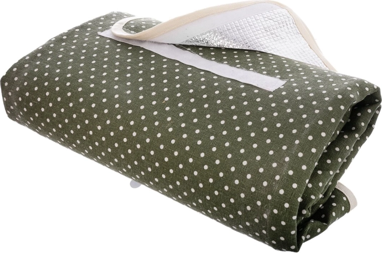 Protection against cold and moisture from the ground