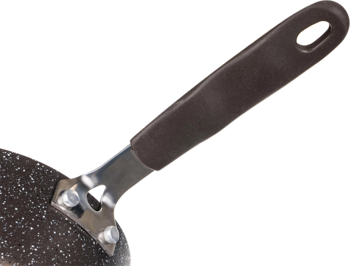 Sturdy handle for safe handling
